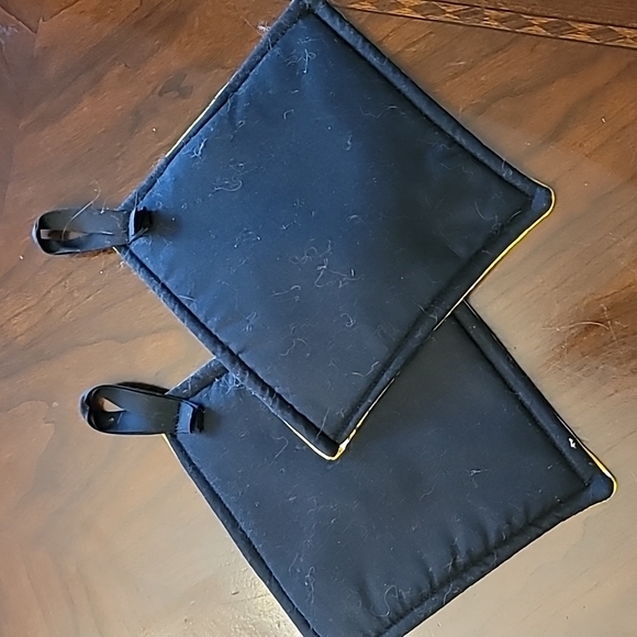 Honey Bee pot holders - Picture 3 of 5